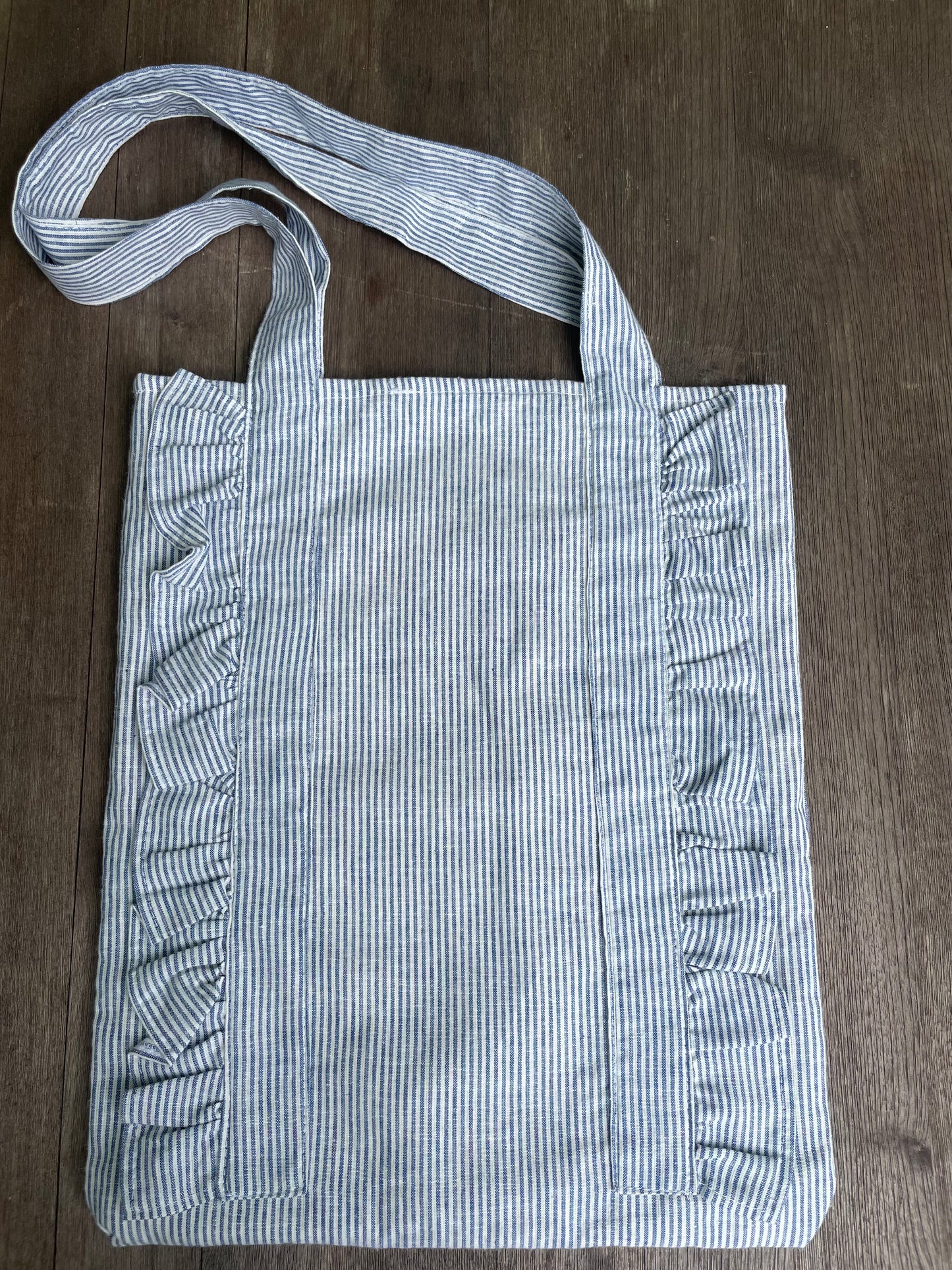 Ruffle bag blue/white